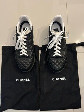 CHANEL SNEAKERS